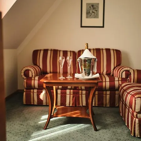 Hotel Exel 4*