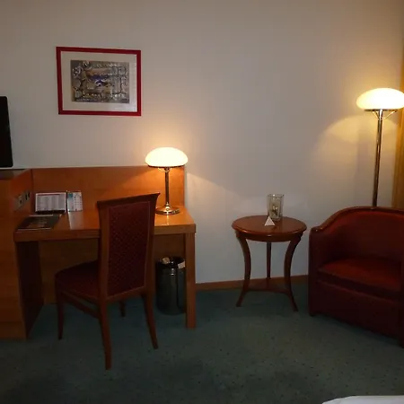 埃克塞尔酒店 酒店 4*