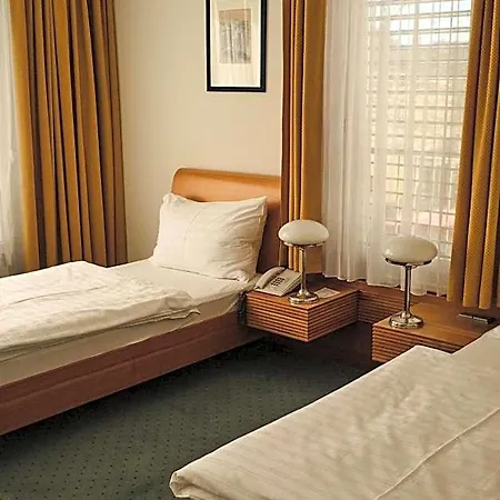 Hotel Exel 4*